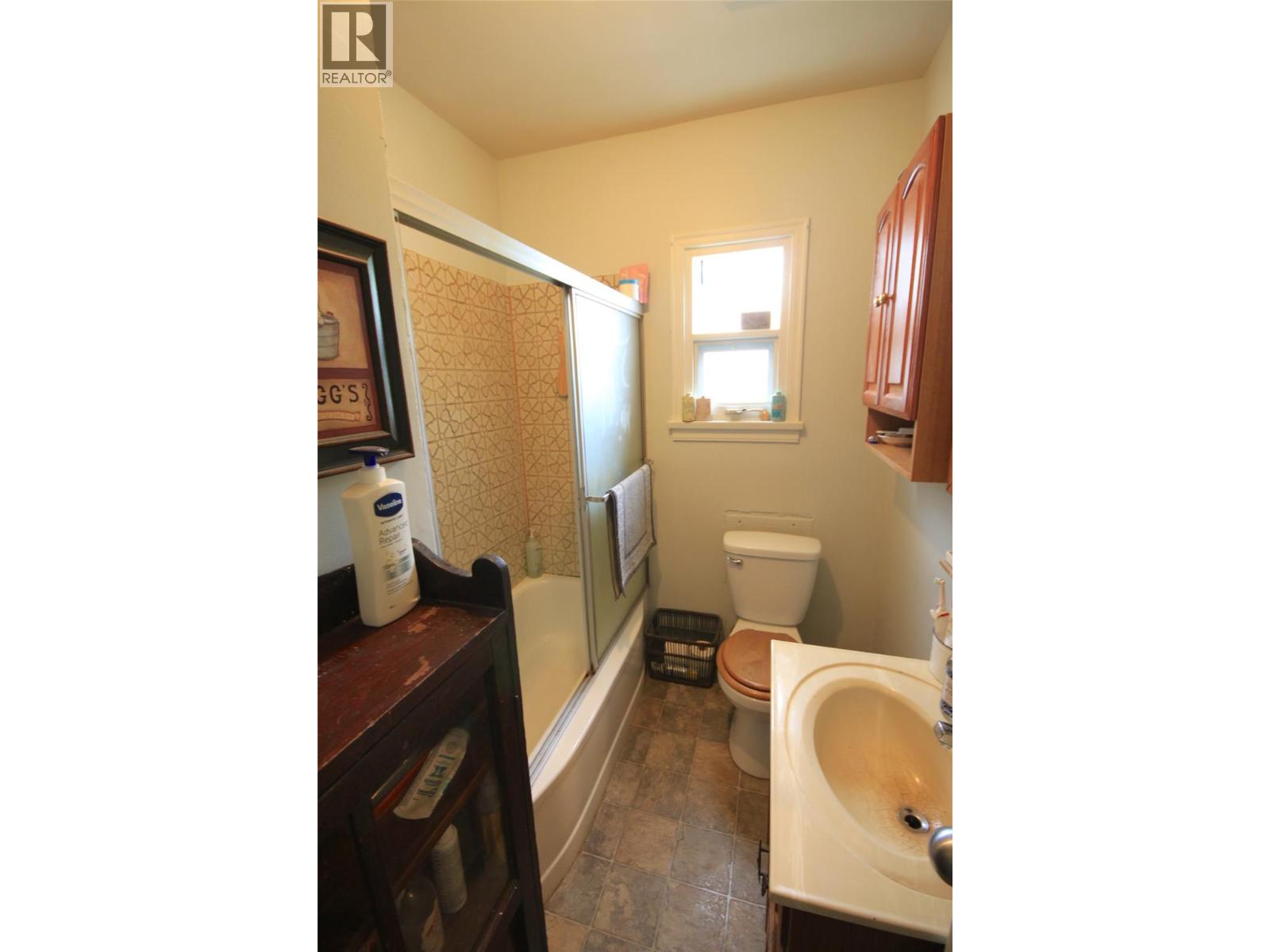 3208 35 Street, Vernon, British Columbia  V1T 6B7 - Photo 9 - 10388342
