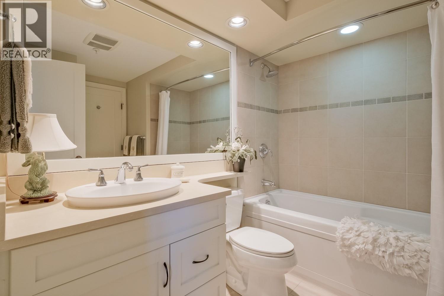 160 Lakeshore Drive Unit# 1007, Penticton, British Columbia  V2A 9C2 - Photo 10 - 10388502