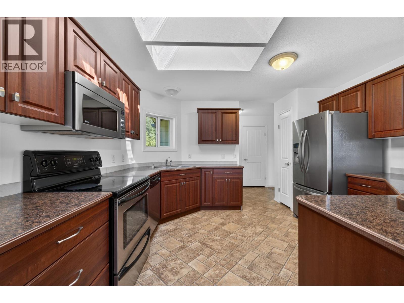 31 Violet Road, Grindrod, British Columbia  V0E 1Y0 - Photo 14 - 10388469