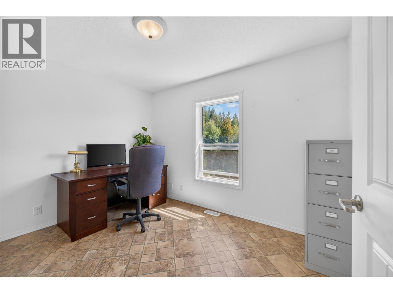 31 Violet Road, Grindrod, British Columbia  V0E 1Y0 - Photo 20 - 10388469