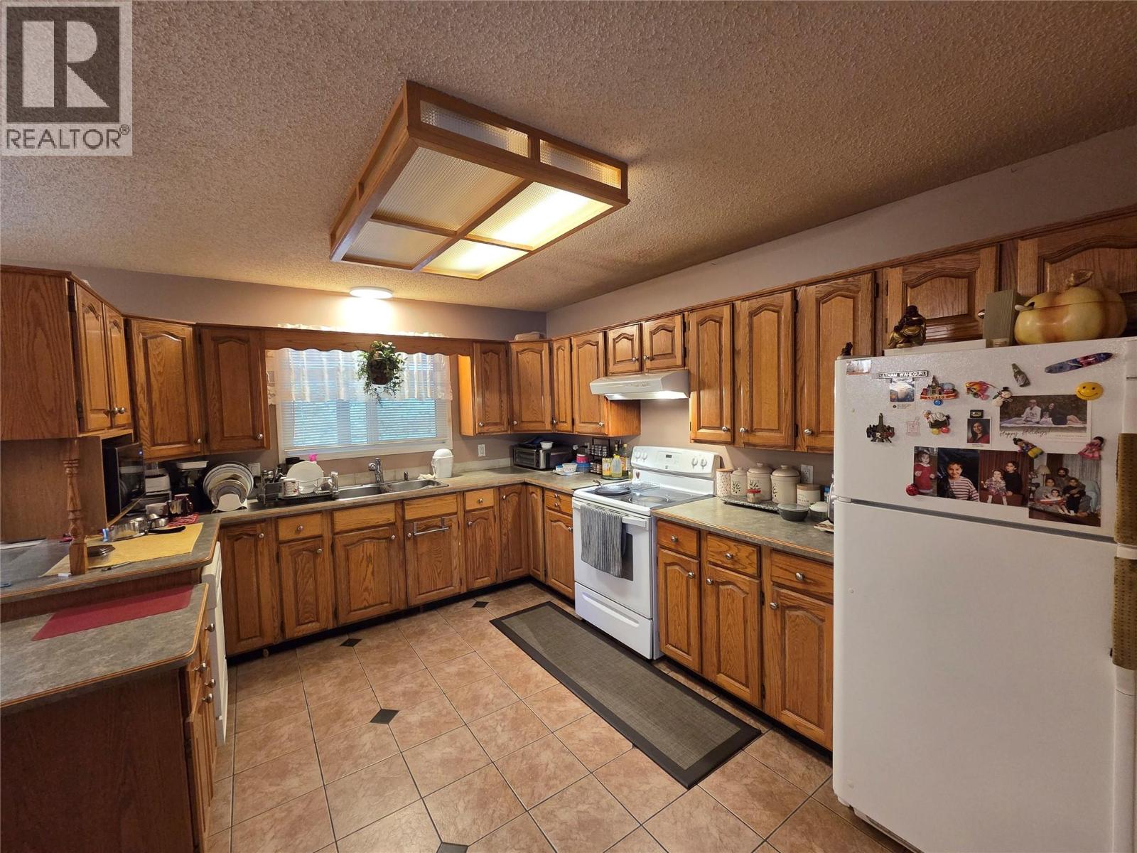 2724 Dafoe Place, Penticton, British Columbia  V2A 7N8 - Photo 12 - 10388293