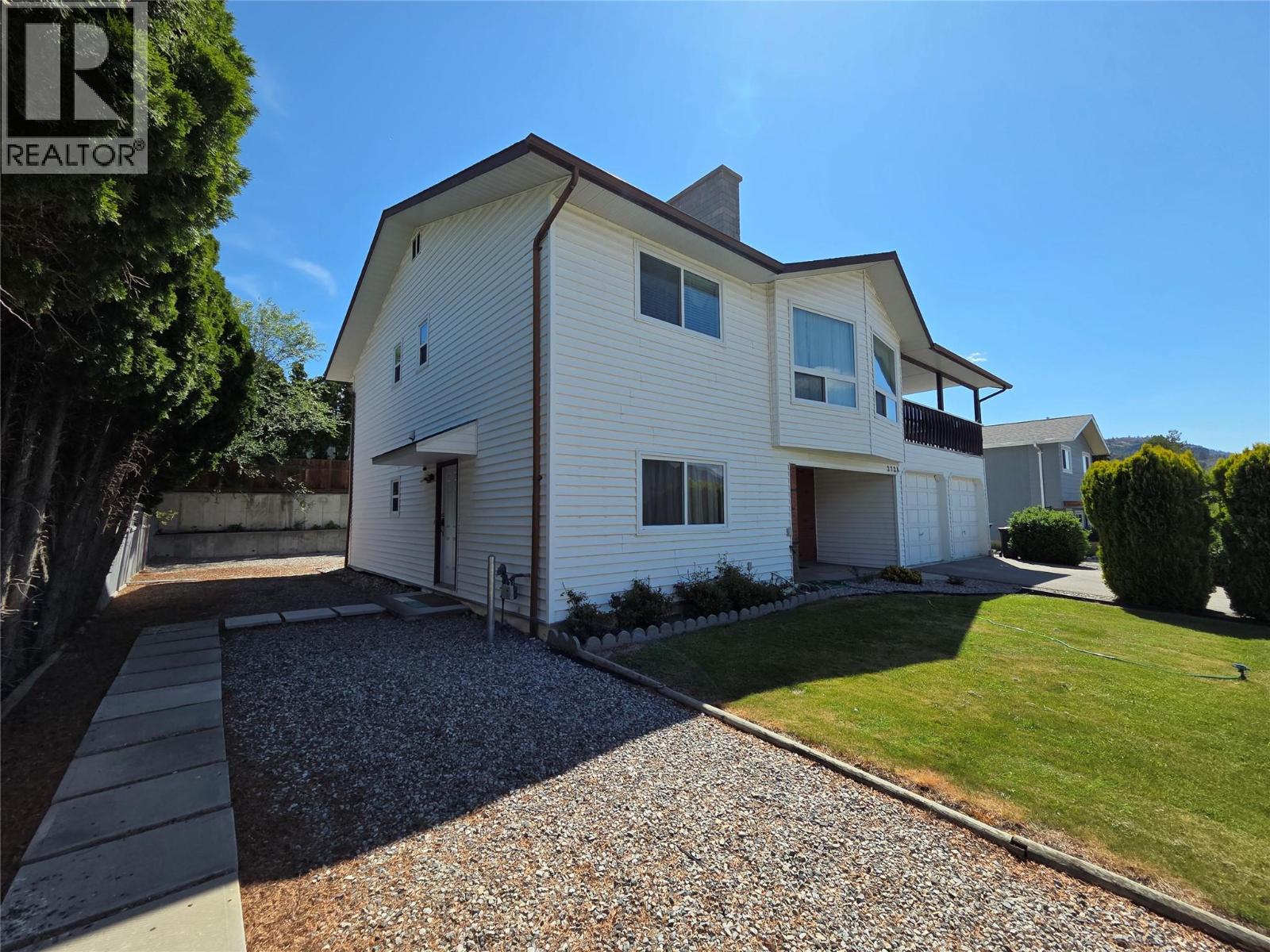 2724 Dafoe Place, Penticton, British Columbia  V2A 7N8 - Photo 2 - 10388293