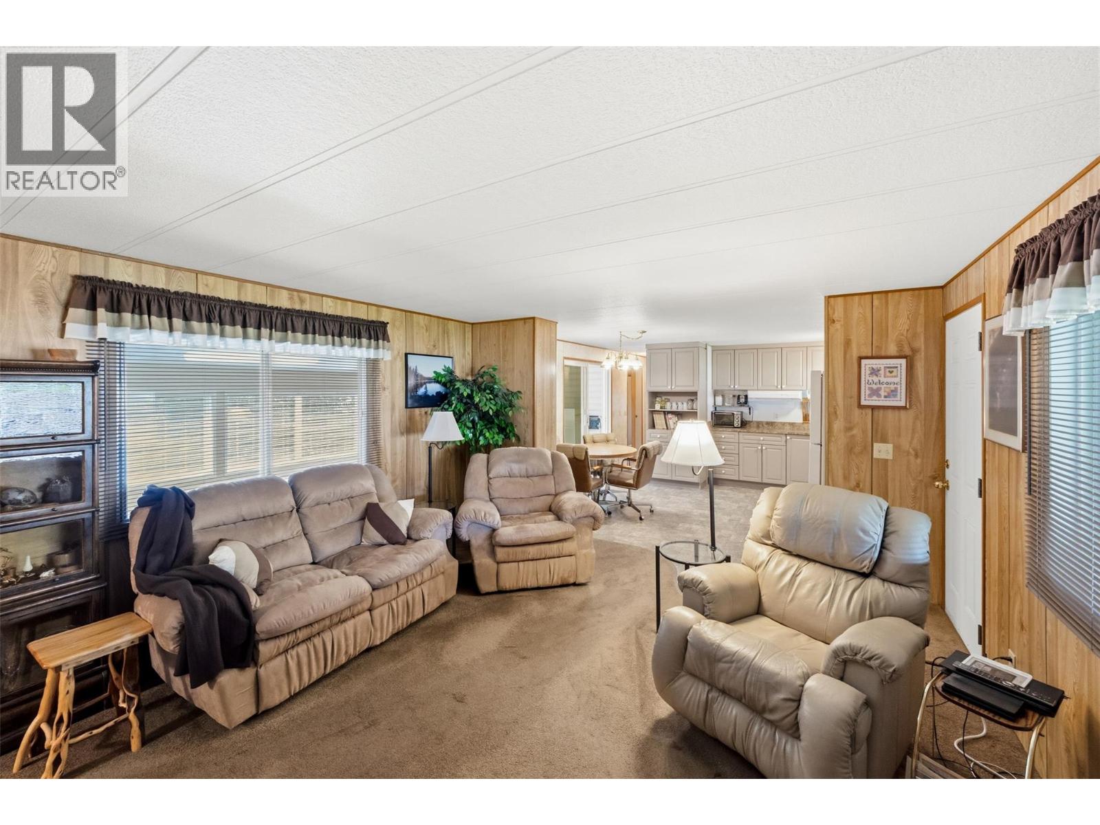 2144 Hwy 3 Highway, Cawston, British Columbia  V0X 1C2 - Photo 10 - 10388267