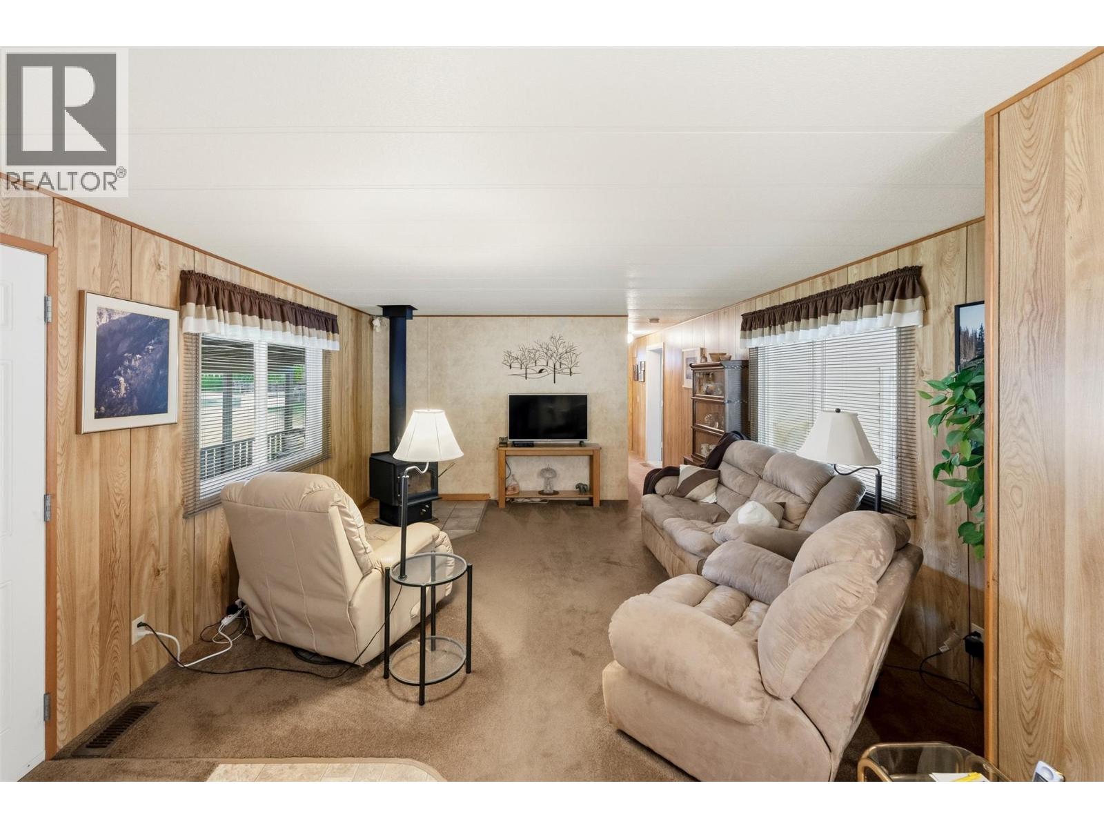 2144 Hwy 3 Highway, Cawston, British Columbia  V0X 1C2 - Photo 13 - 10388267