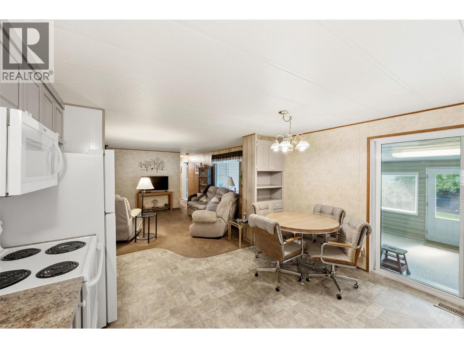 2144 Hwy 3 Highway, Cawston, British Columbia  V0X 1C2 - Photo 16 - 10388267