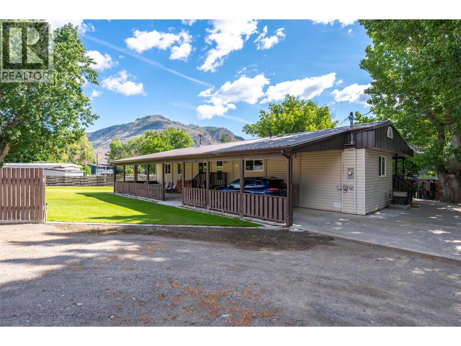 2144 Hwy 3 Highway, Cawston, British Columbia  V0X 1C2 - Photo 2 - 10388267