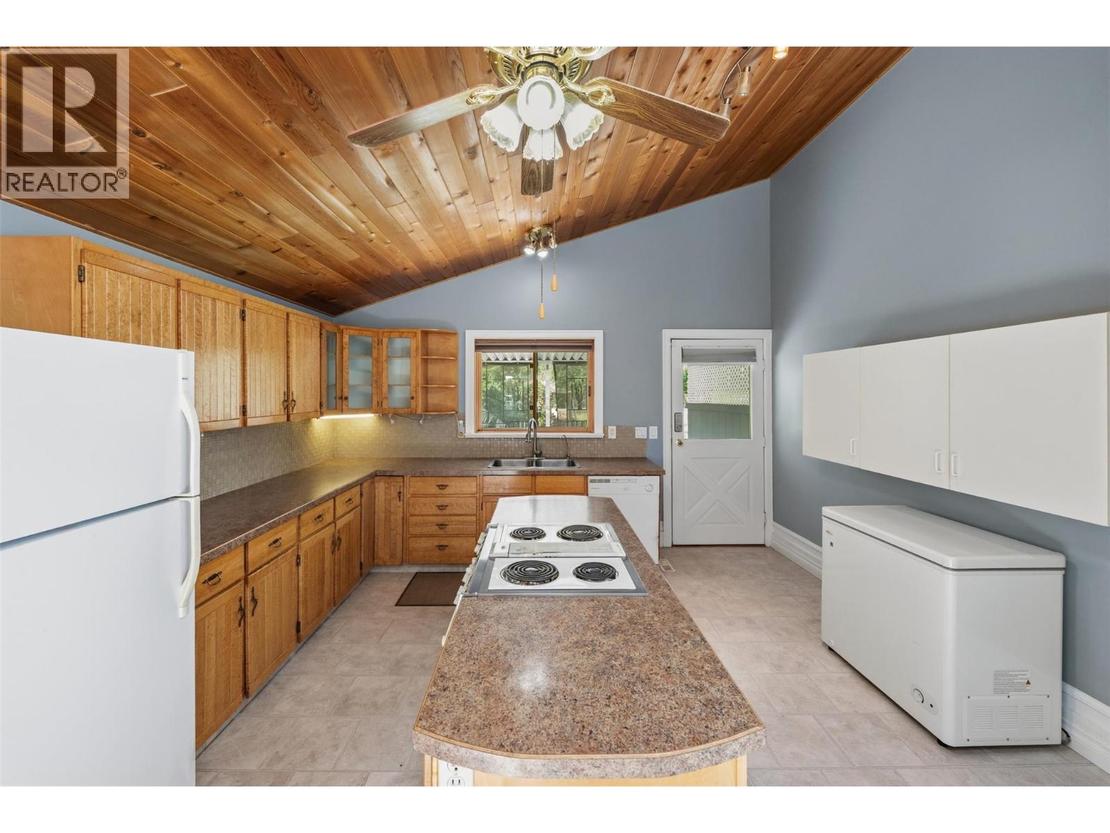 1220 Sykes Crescent, Keremeos, British Columbia  V0X 1N3 - Photo 18 - 10388200