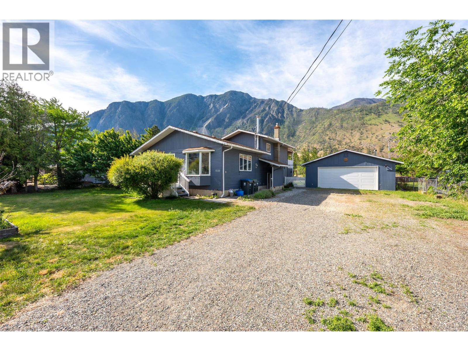 1220 Sykes Crescent, Keremeos, British Columbia  V0X 1N3 - Photo 3 - 10388200