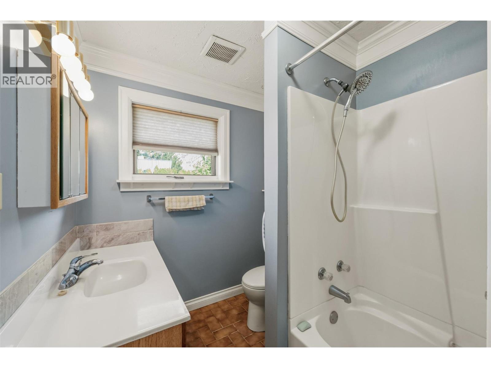 1220 Sykes Crescent, Keremeos, British Columbia  V0X 1N3 - Photo 30 - 10388200