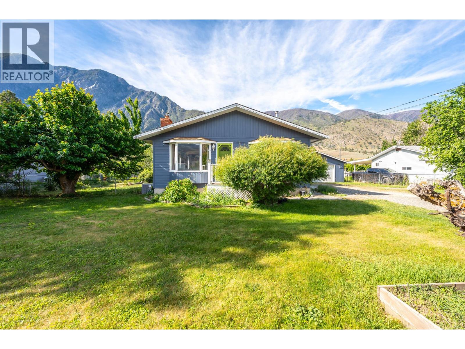1220 Sykes Crescent, Keremeos, British Columbia  V0X 1N3 - Photo 4 - 10388200