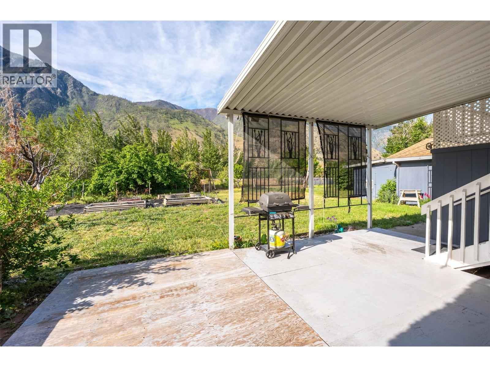 1220 Sykes Crescent, Keremeos, British Columbia  V0X 1N3 - Photo 47 - 10388200