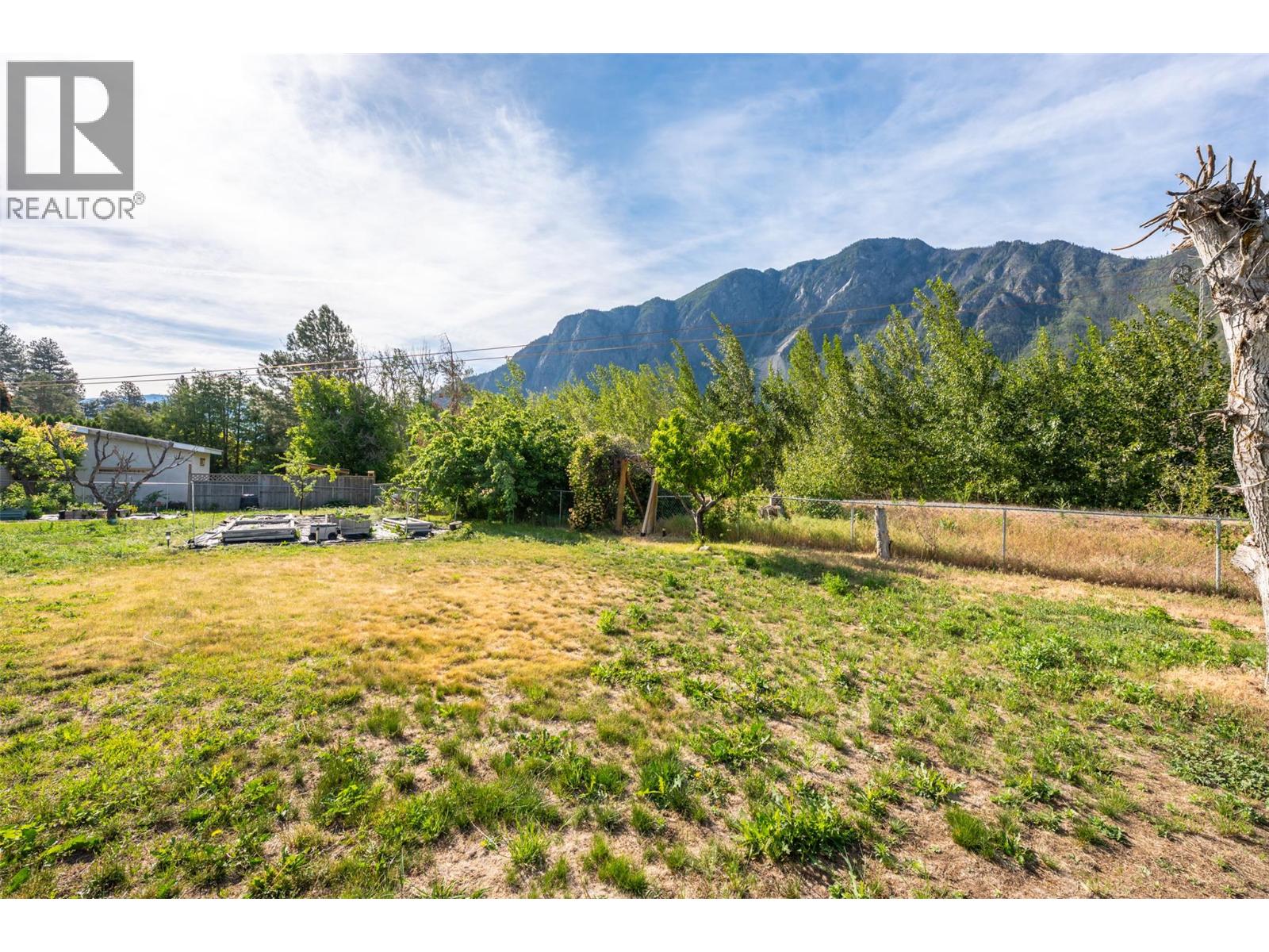 1220 Sykes Crescent, Keremeos, British Columbia  V0X 1N3 - Photo 57 - 10388200