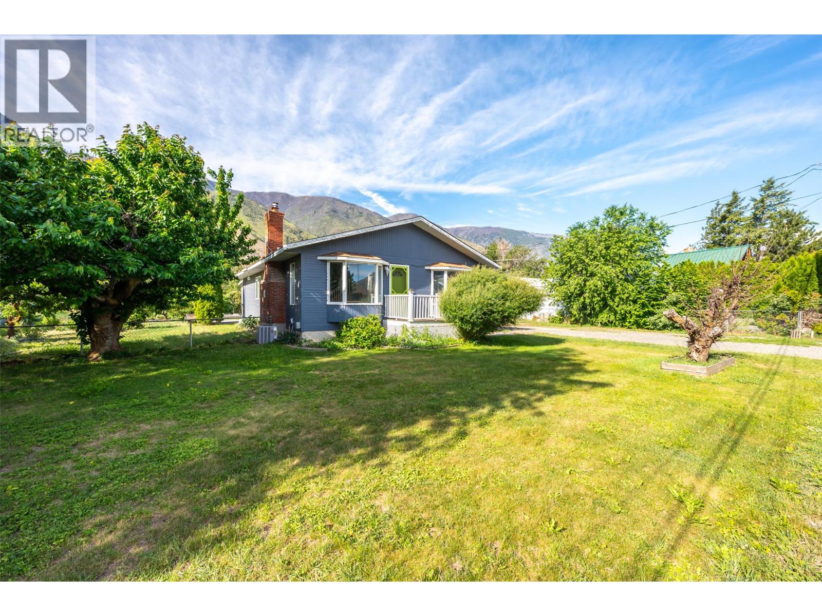 1220 Sykes Crescent, Keremeos, British Columbia  V0X 1N3 - Photo 6 - 10388200
