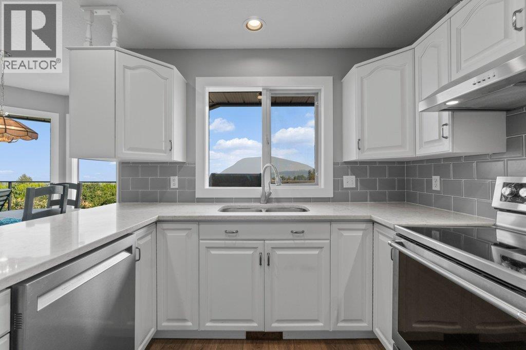 2121 3 Avenue Se, Salmon Arm, British Columbia  V1E 1K1 - Photo 22 - 10388237