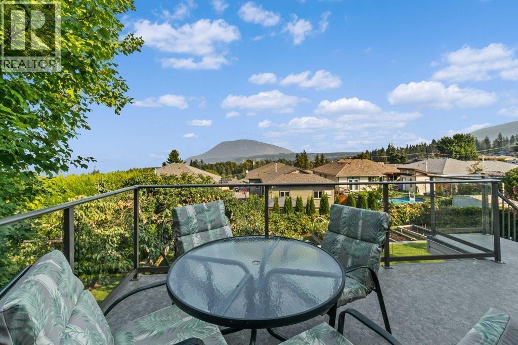 2121 3 Avenue Se, Salmon Arm, British Columbia  V1E 1K1 - Photo 33 - 10388237