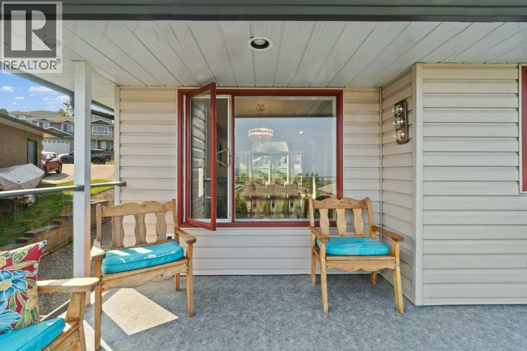 2121 3 Avenue Se, Salmon Arm, British Columbia  V1E 1K1 - Photo 71 - 10388237