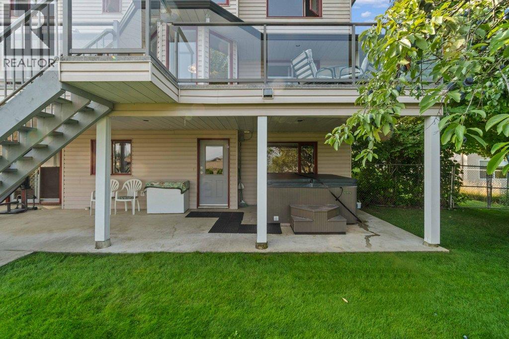 2121 3 Avenue Se, Salmon Arm, British Columbia  V1E 1K1 - Photo 72 - 10388237