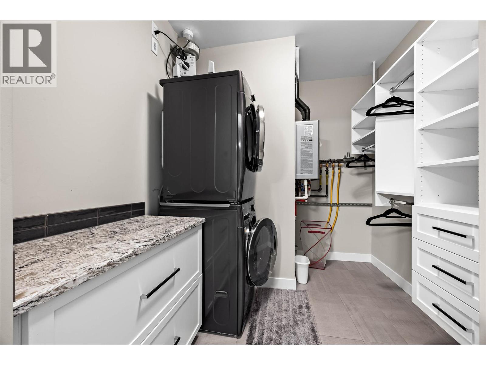 7450 Dallas Drive, Kamloops, British Columbia  V2C 6Z1 - Photo 11 - 10388169