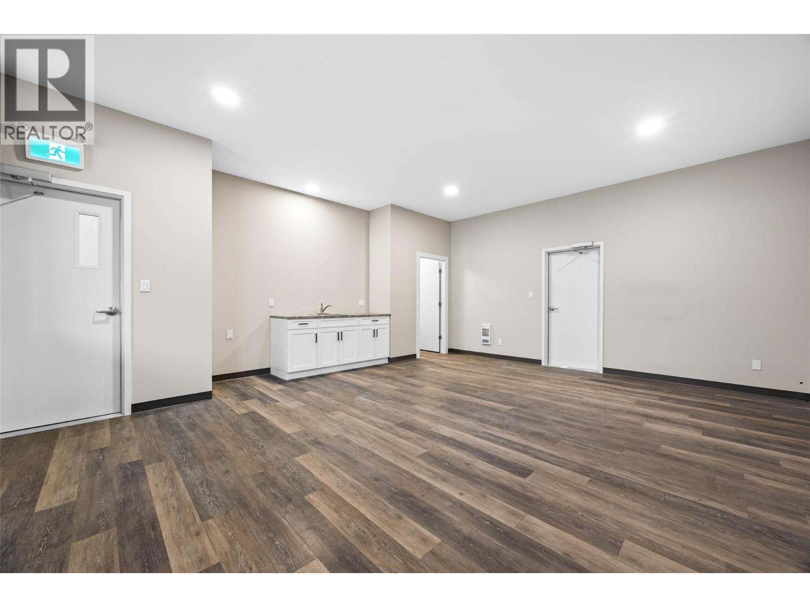 7450 Dallas Drive, Kamloops, British Columbia  V2C 6Z1 - Photo 15 - 10388169