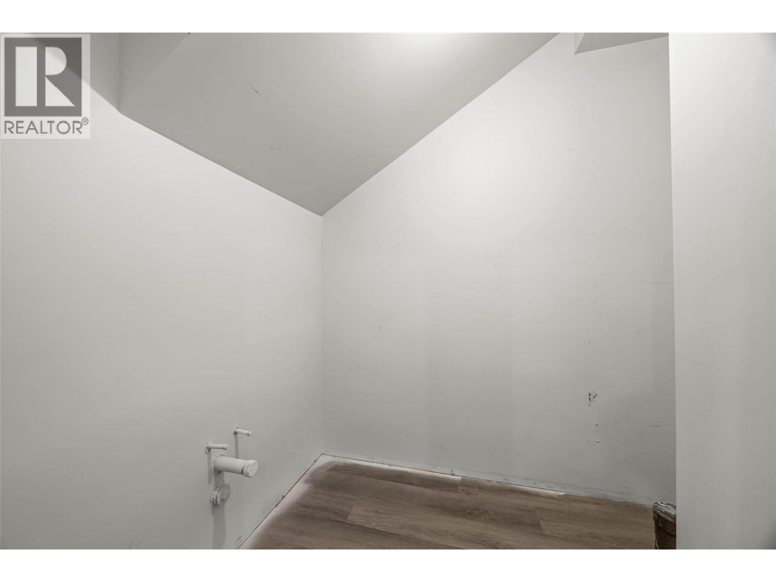 7450 Dallas Drive, Kamloops, British Columbia  V2C 6Z1 - Photo 38 - 10388169