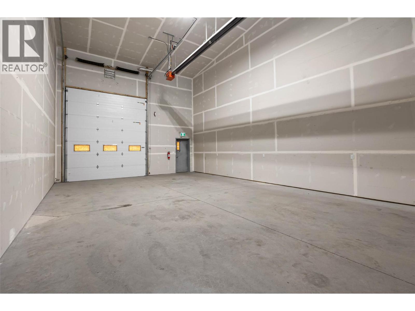 7450 Dallas Drive, Kamloops, British Columbia  V2C 6Z1 - Photo 39 - 10388169
