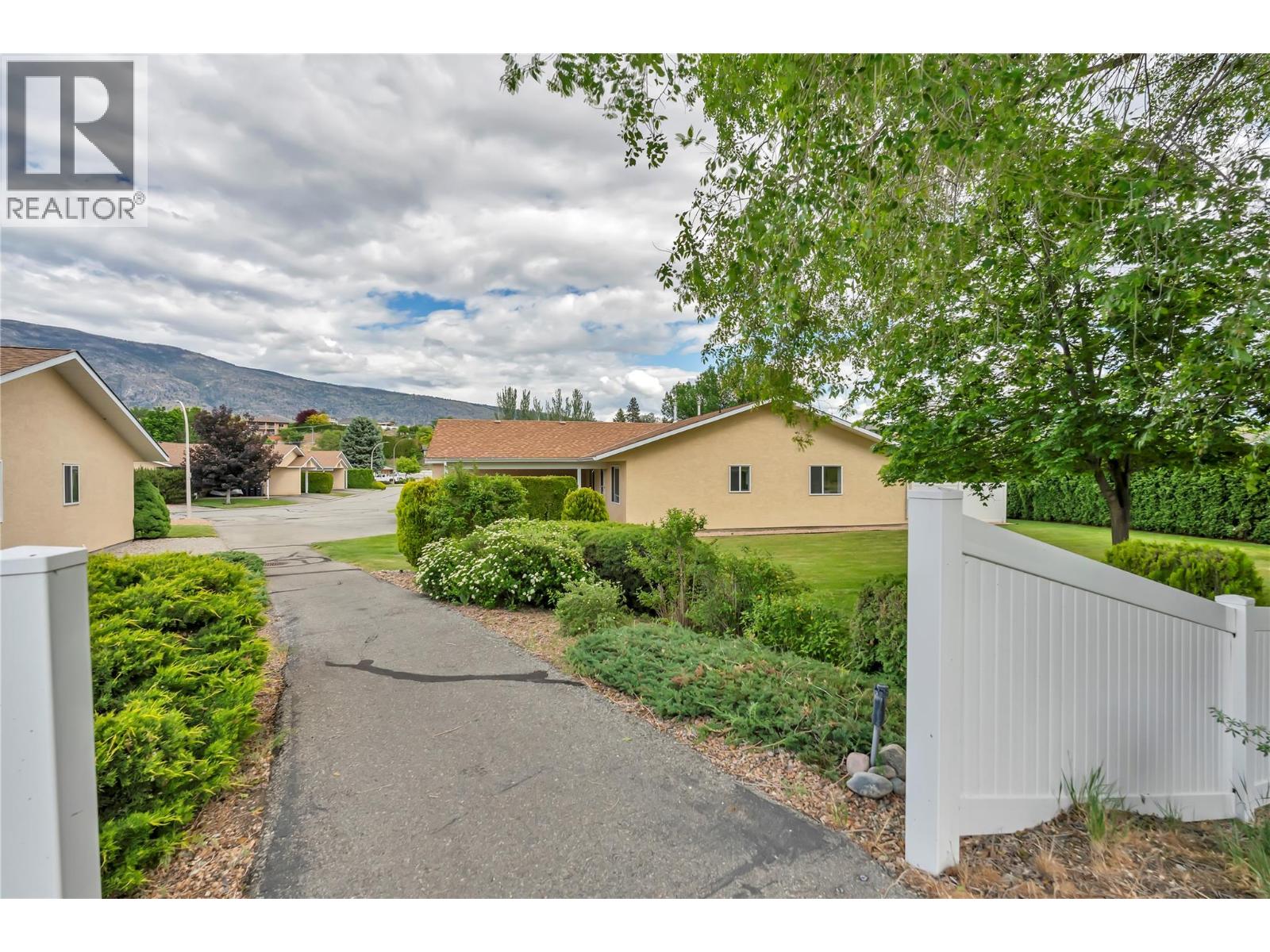 145 Redwing Place Unit# 8, Oliver, British Columbia  V0H 1T4 - Photo 36 - 10388137