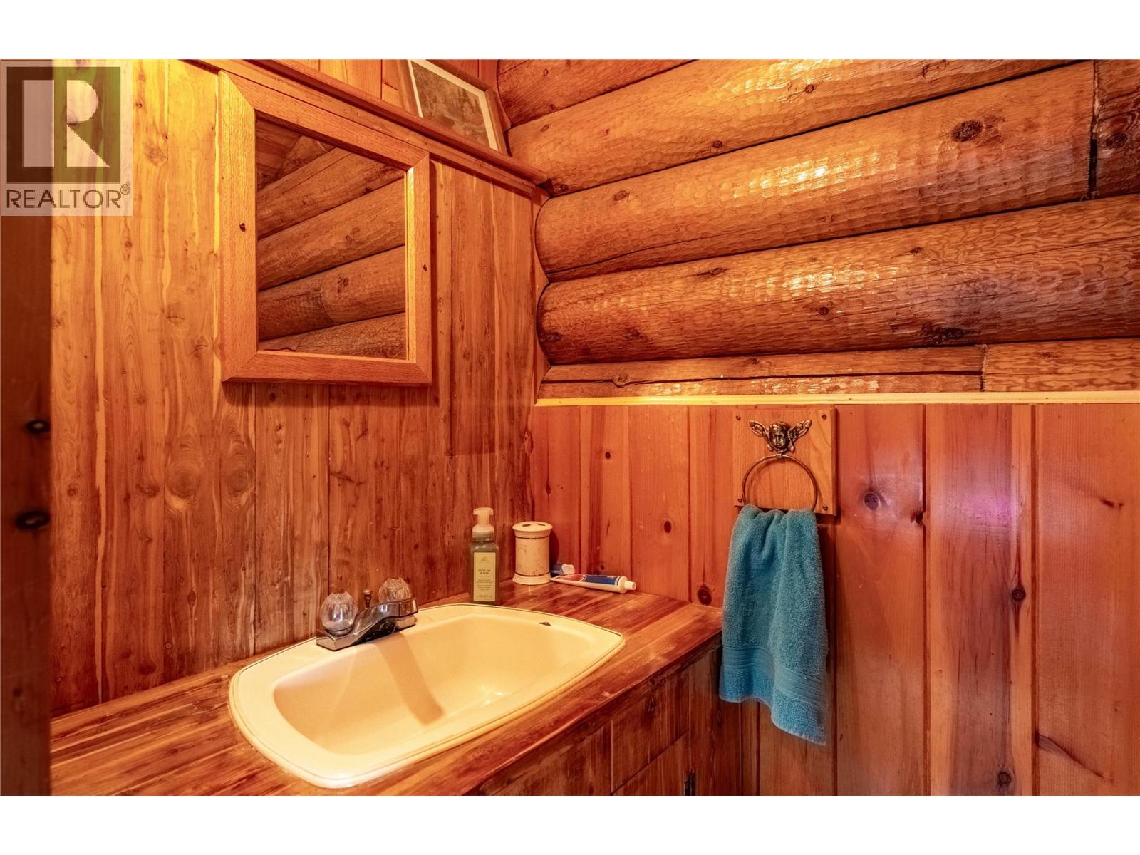 17545 Pilot Bay Road Unit# 17541, Crawford Bay, British Columbia  V0B 1X0 - Photo 8 - 10387963