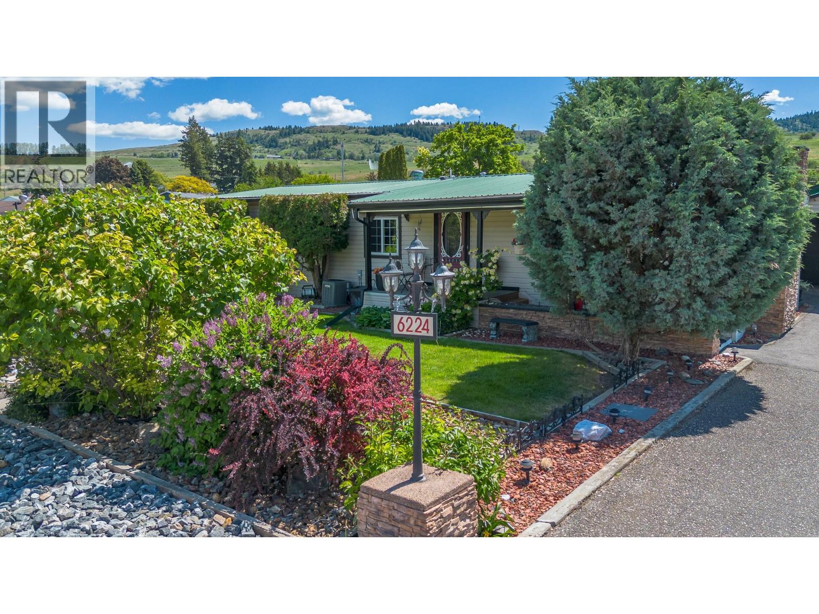 6224 Osprey Road, Vernon, British Columbia  V1H 1M7 - Photo 4 - 10387902