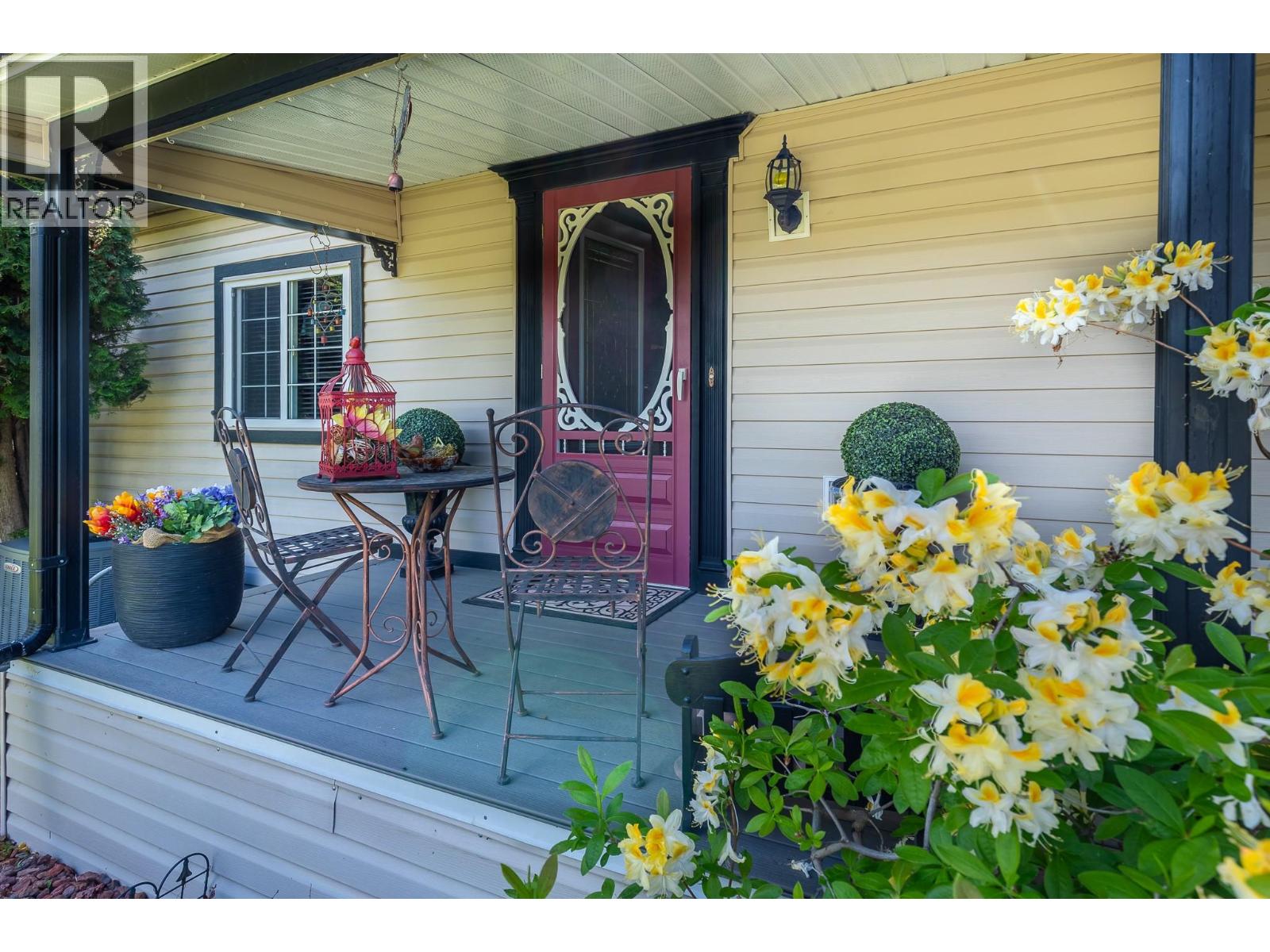 6224 Osprey Road, Vernon, British Columbia  V1H 1M7 - Photo 8 - 10387902