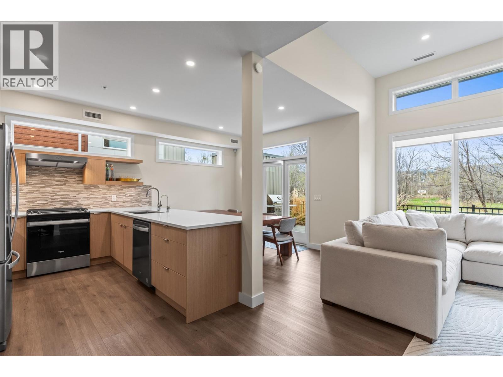 3719 Woodsdale Road Unit# 20, Lake Country, British Columbia  V4V 1X2 - Photo 1 - 10388410