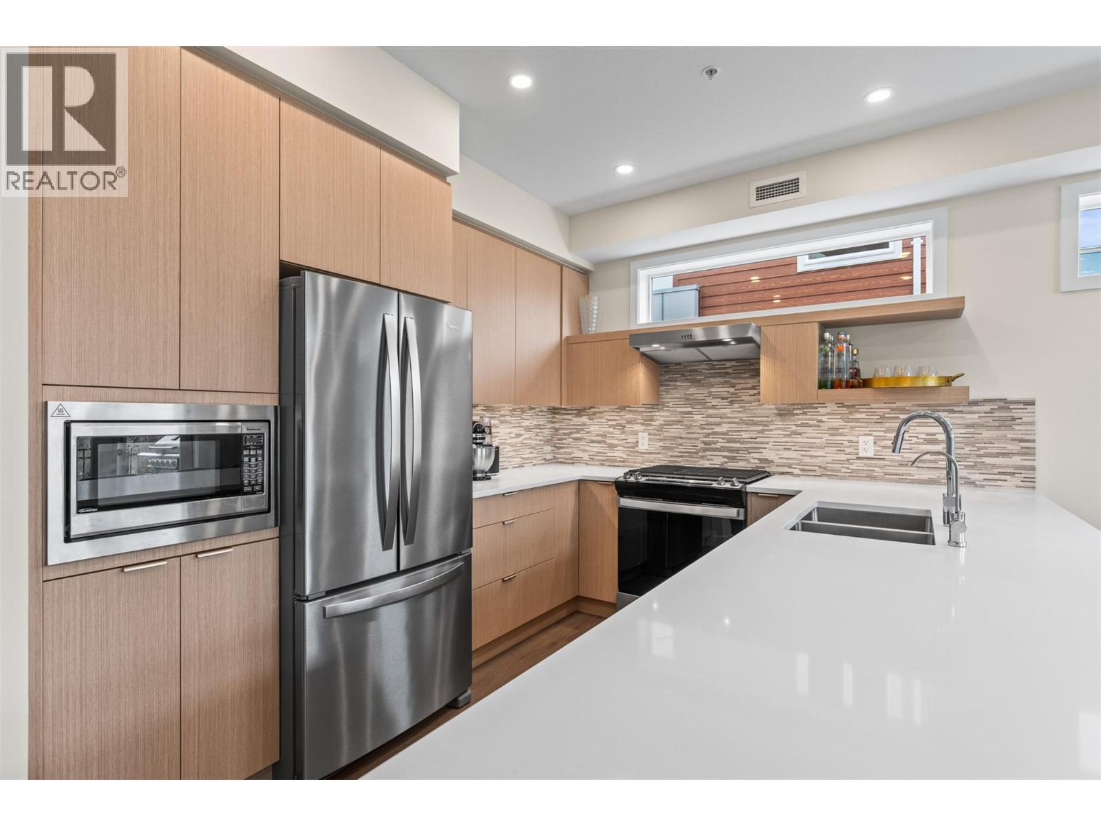 3719 Woodsdale Road Unit# 20, Lake Country, British Columbia  V4V 1X2 - Photo 3 - 10388410