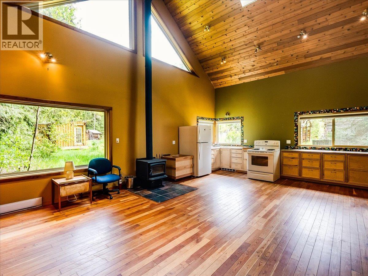 216 Porcupine Creek Road, Ymir, British Columbia  V0G 2K0 - Photo 43 - 10388117