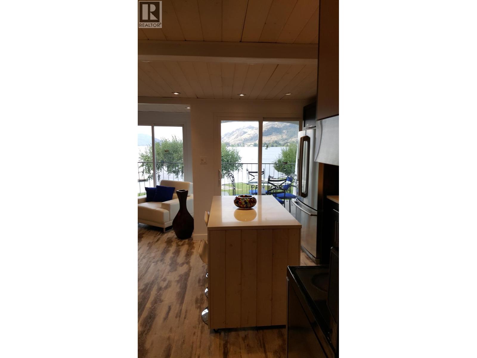 2621 85th Street Unit# 202, Osoyoos, British Columbia  V0H 1V1 - Photo 4 - 10388532