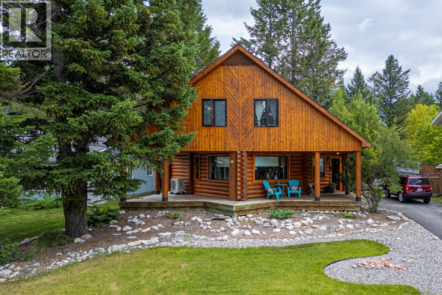 7500 Rivercrest Road, Radium Hot Springs, British Columbia  V0A 1M0 - Photo 1 - 10387345