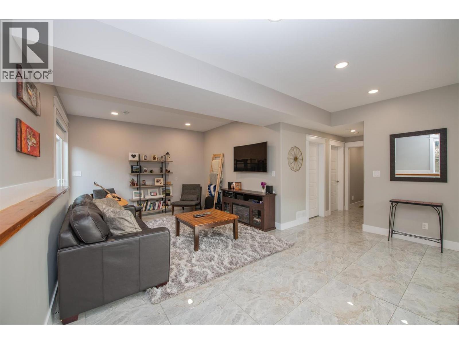 7505 Kennedy Lane, Vernon, British Columbia  V1H 1C4 - Photo 10 - 10386195