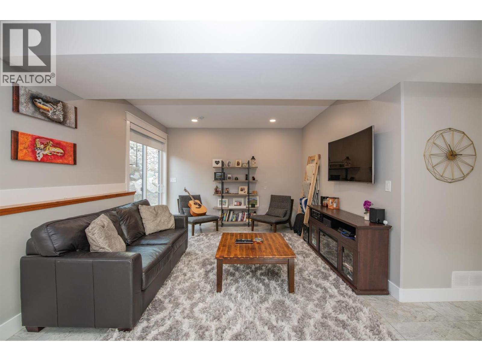 7505 Kennedy Lane, Vernon, British Columbia  V1H 1C4 - Photo 8 - 10386195