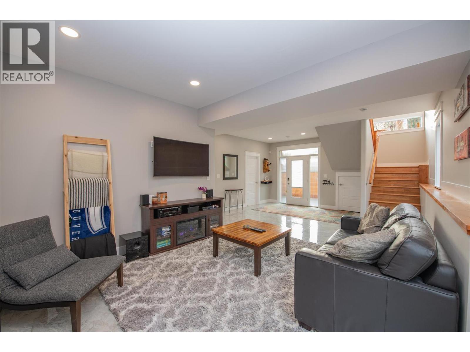 7505 Kennedy Lane, Vernon, British Columbia  V1H 1C4 - Photo 9 - 10386195