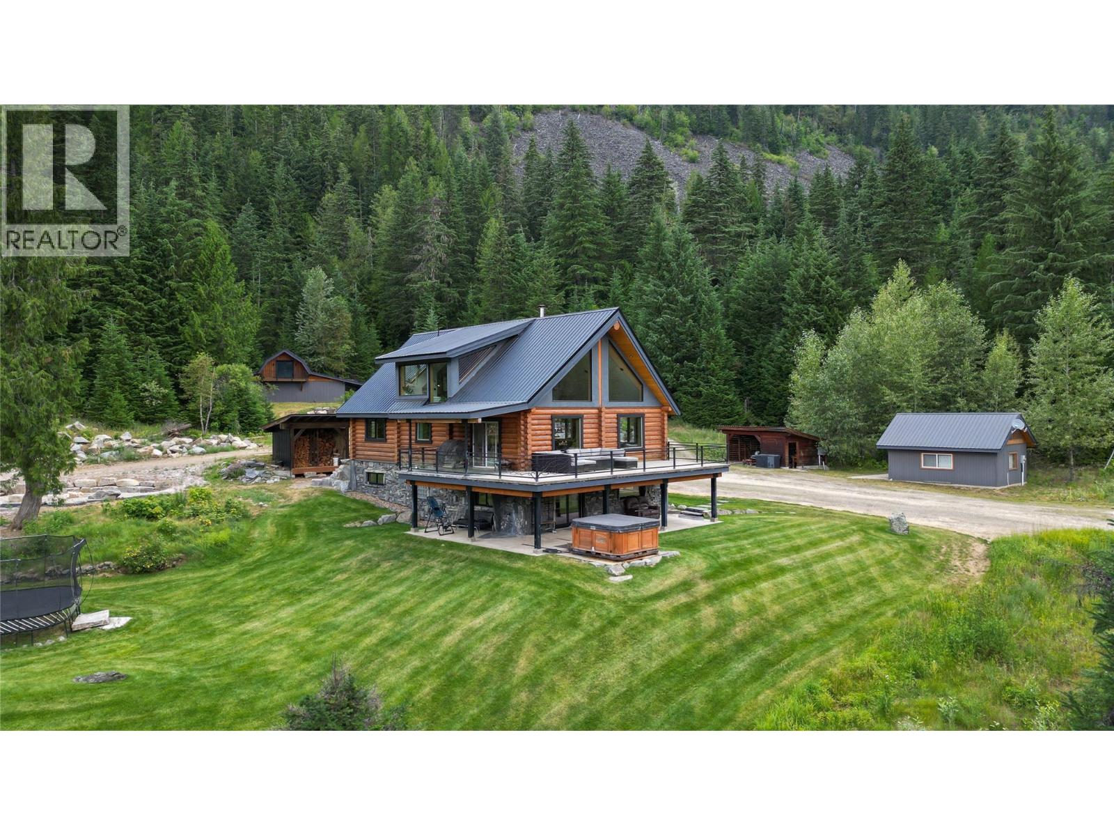 6580 Highway 6, Ymir, British Columbia  V0G 2K0 - Photo 12 - 10388405