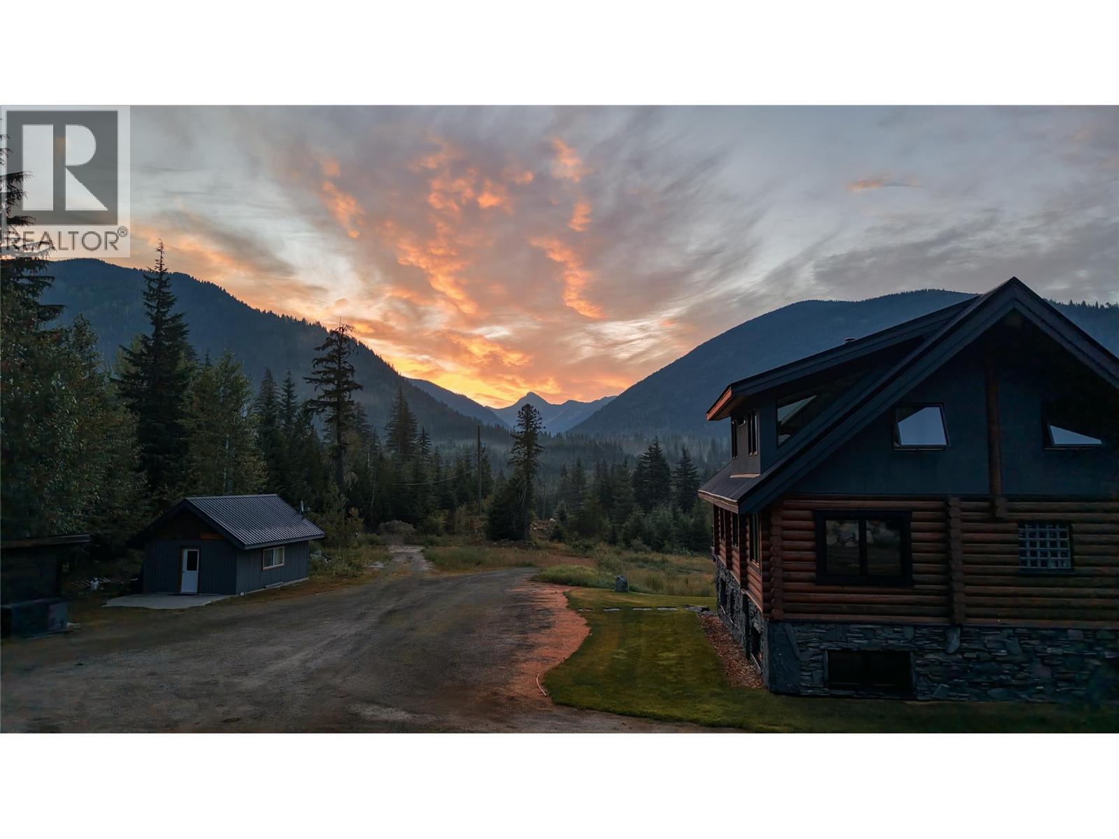 6580 Highway 6, Ymir, British Columbia  V0G 2K0 - Photo 38 - 10388405