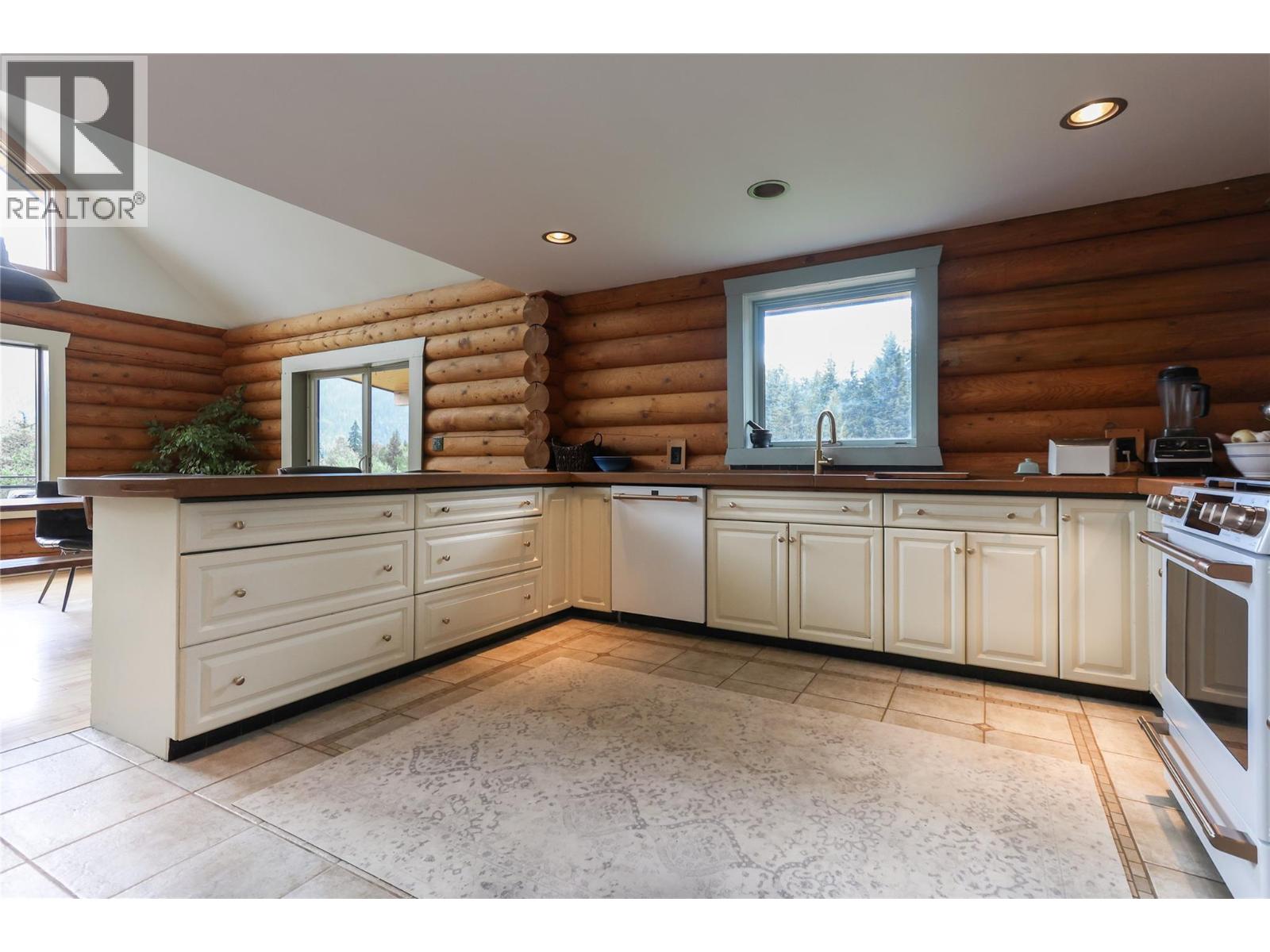 6580 Highway 6, Ymir, British Columbia  V0G 2K0 - Photo 50 - 10388405