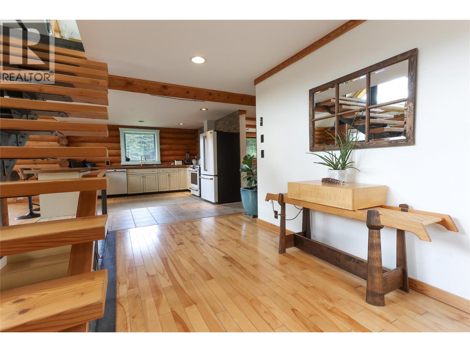 6580 Highway 6, Ymir, British Columbia  V0G 2K0 - Photo 64 - 10388405