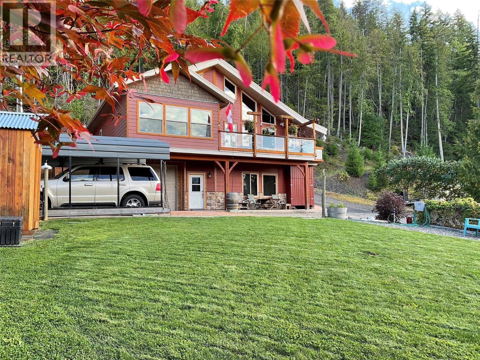 3286 Hurstfield Road, blind bay, British Columbia
