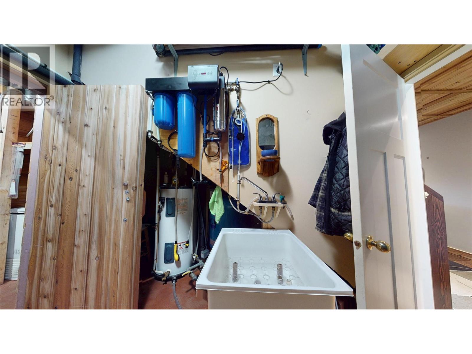 3286 Hurstfield Road, Blind Bay, British Columbia  V0E 1H1 - Photo 34 - 10388403