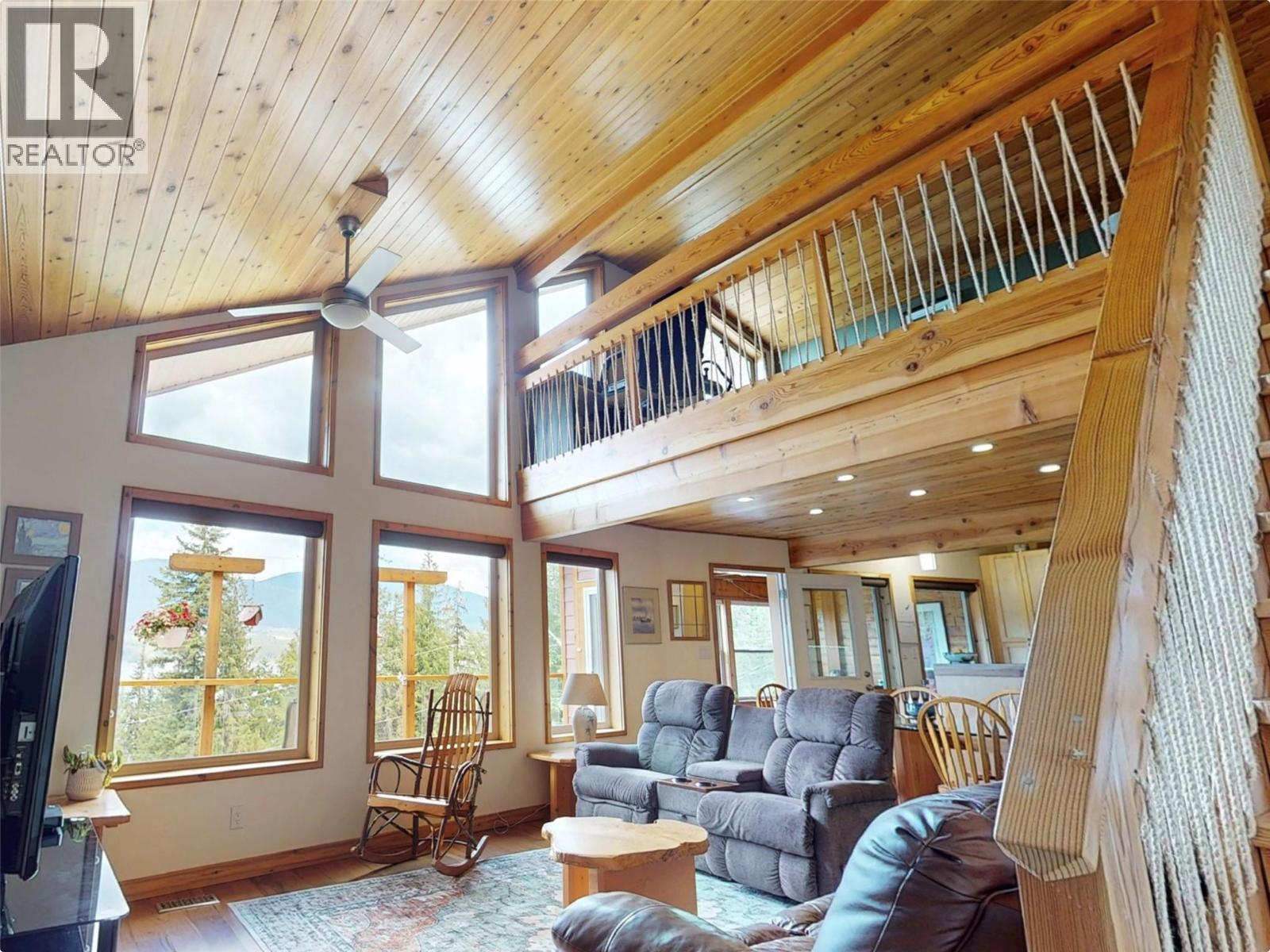 3286 Hurstfield Road, Blind Bay, British Columbia  V0E 1H1 - Photo 9 - 10388403