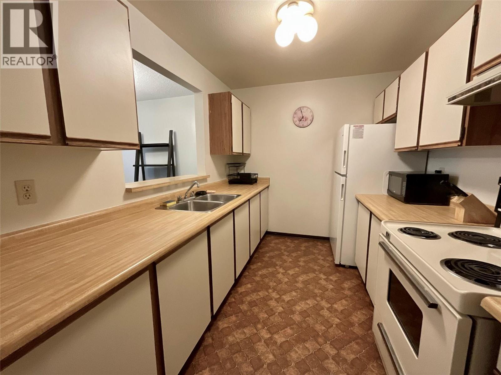 108 Spruce Avenue Unit# 315, Tumbler Ridge, British Columbia  V0C 2W0 - Photo 2 - 10388296