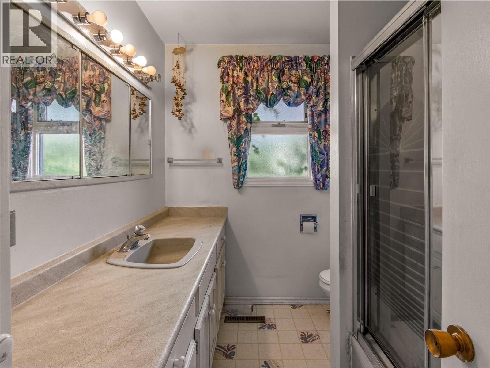 105 Hyslop Drive, Penticton, British Columbia  V2A 9A1 - Photo 10 - 10387925