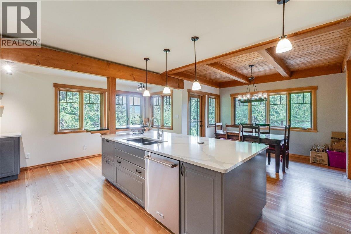 3630 Mountain View Road, Bonnington, British Columbia  V0G 2G3 - Photo 10 - 10388536
