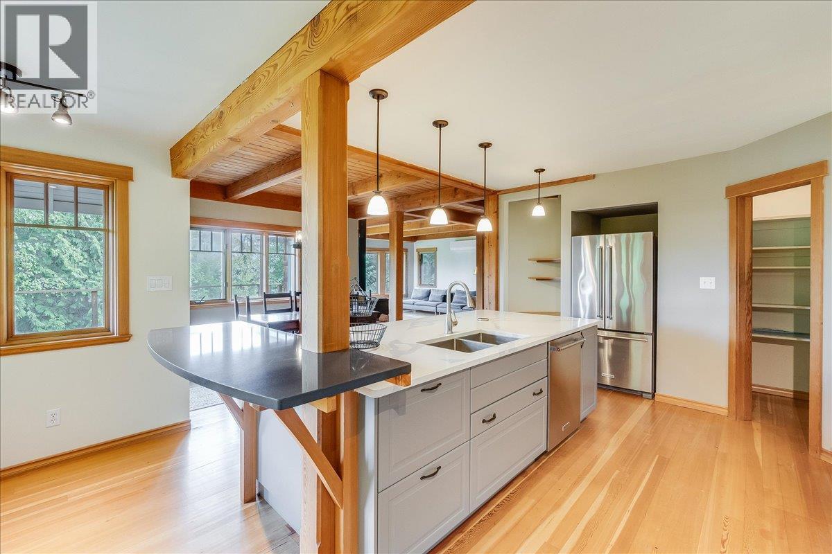 3630 Mountain View Road, Bonnington, British Columbia  V0G 2G3 - Photo 11 - 10388536