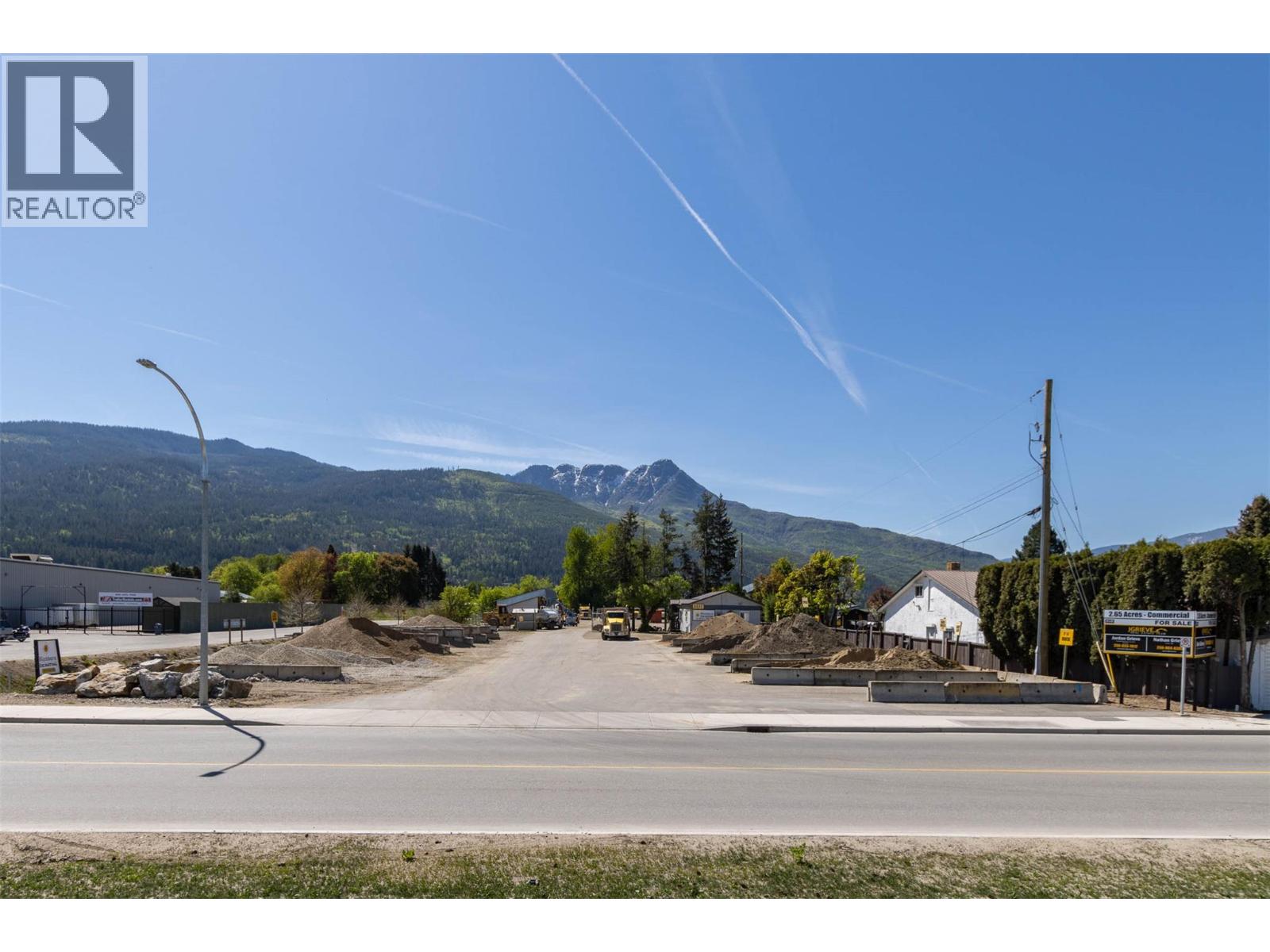 2220/2270 10 Avenue Sw, Salmon Arm, British Columbia  V1E 0E1 - Photo 24 - 10388349