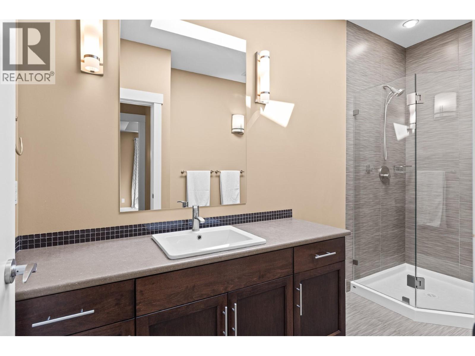 450 Francis Avenue, Kelowna, British Columbia  V1Y 5G2 - Photo 37 - 10388140